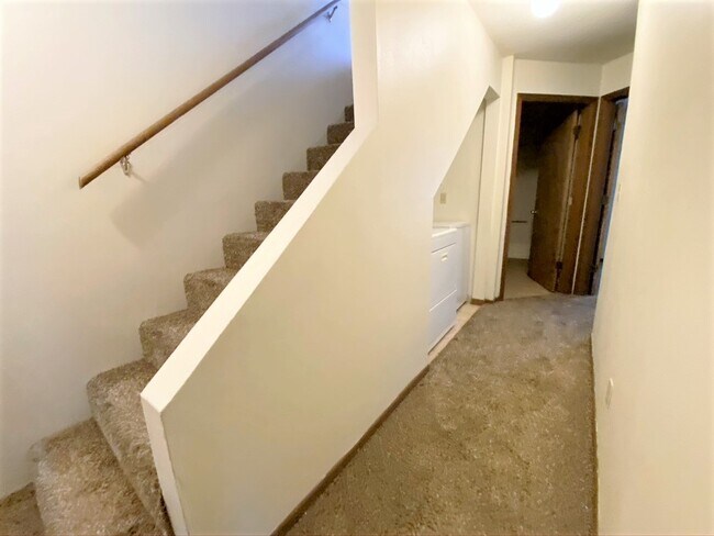 In-Unit Washer & Dryer - 421 12th St N