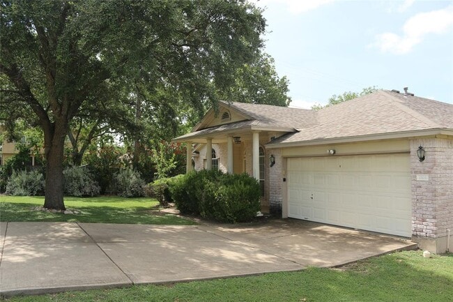 Building Photo - 1811 W Pflugerville Pkwy