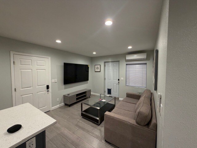 Foto del edificio - 13841 Sherwood St