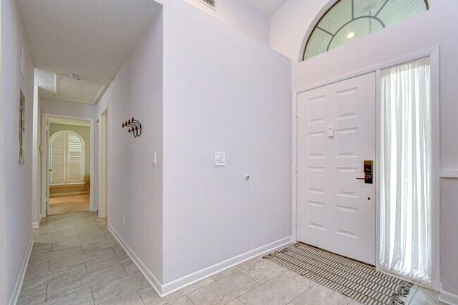 Foto del edificio - 2749 Countryside Blvd