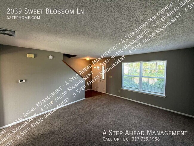 Foto del edificio - 2039 Sweet Blossom Ln