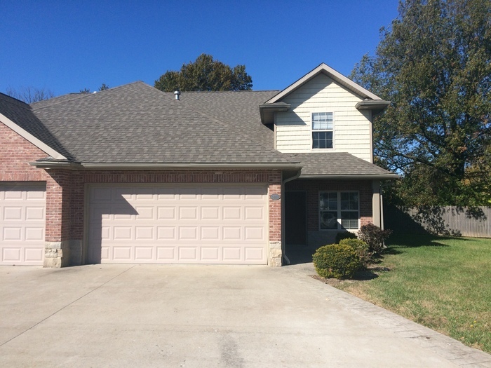 Primary Photo - Spacious Duplex in a private neighborhood