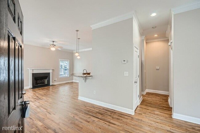 Building Photo - 3 br, 3.5 bath House - 274 Carlyle Park Dr...