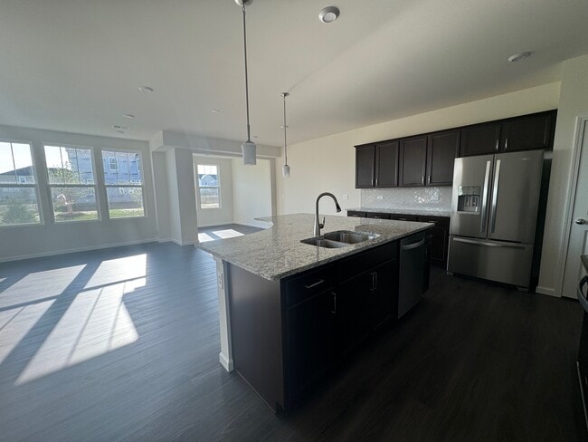 Building Photo - 12766 South Nicholas Dr