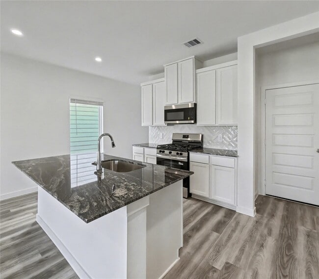 Building Photo - 2833 Lisburn Ter Ln