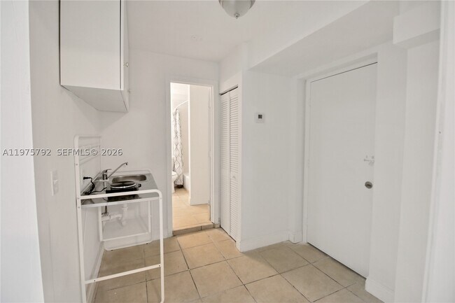Foto del edificio - 1160 W 26th St