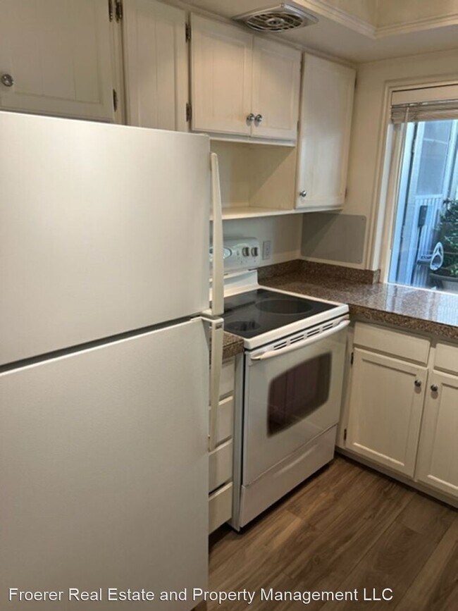 Foto del edificio - 2 br, 2 bath House - 5831 Waterbury Way B