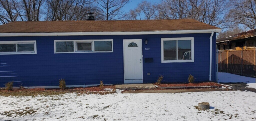 Primary Photo - 2140 Whitcomb St
