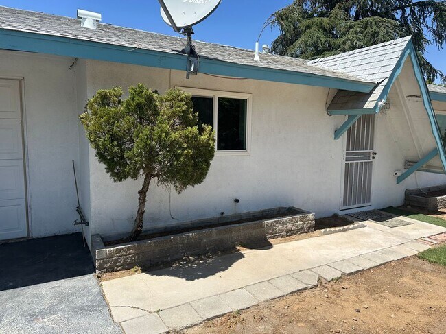 Foto del edificio - 16119 Spruce St