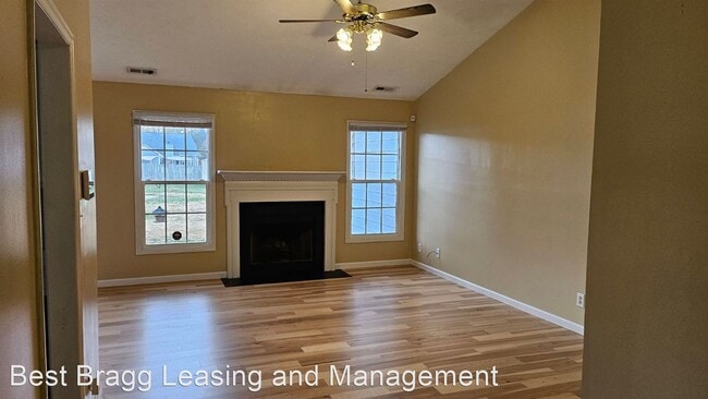 Building Photo - 3 br, 2 bath House - 107 Alexander Ct.