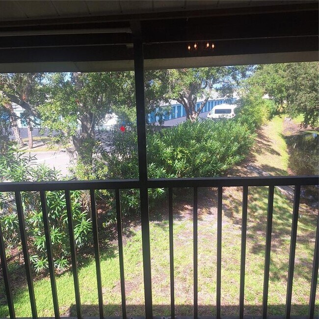 Foto del edificio - 2377 Lake Heather Heights Ct