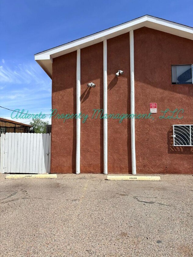 Foto principal - 8309 Trumbull Ave SE
