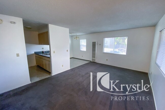 Building Photo - Two level townhouse with two car garage