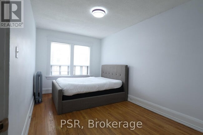 Building Photo - UPPER - 1108 ST.CLAIR AVENUE W