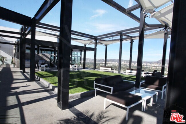 Foto del edificio - 3810 Wilshire Blvd