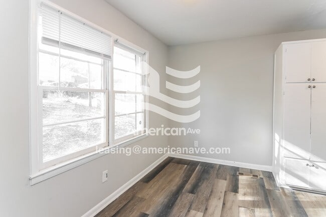 Building Photo - 822 33rd Ave