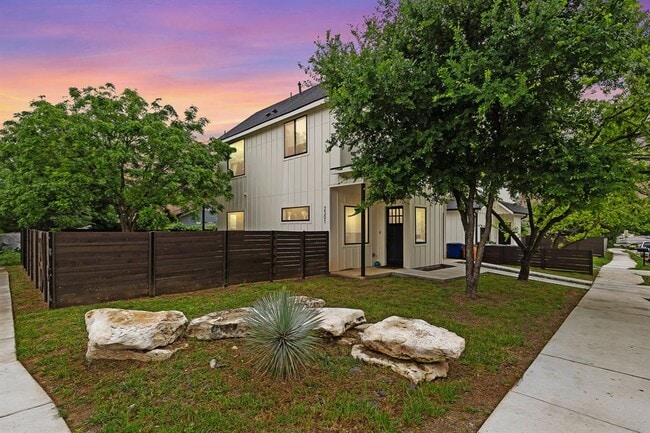 Building Photo - 2301 Bendridge Trail