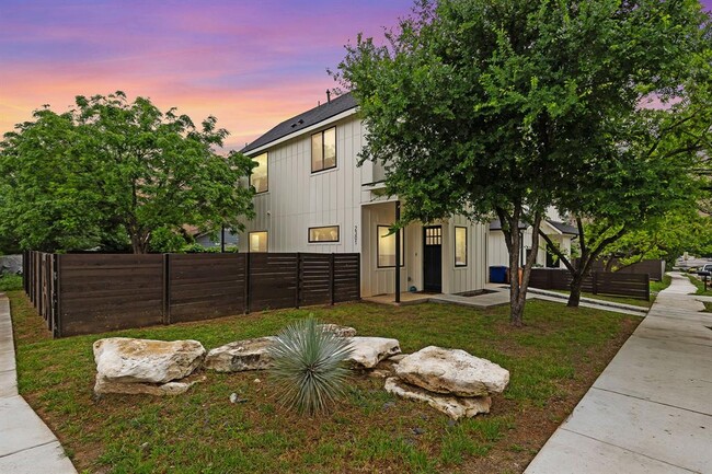 Foto del edificio - 2301 Bendridge Trail