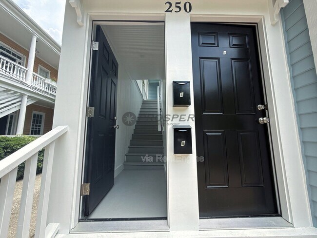 Foto del edificio - 250 Rutledge Ave