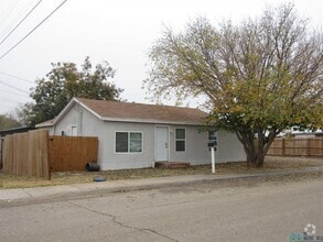 Building Photo - 507 S 12th St