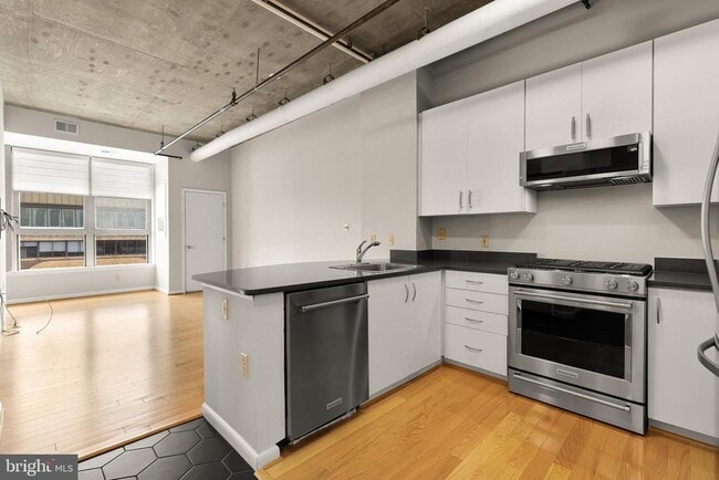 Foto del edificio - 1300 N St NW