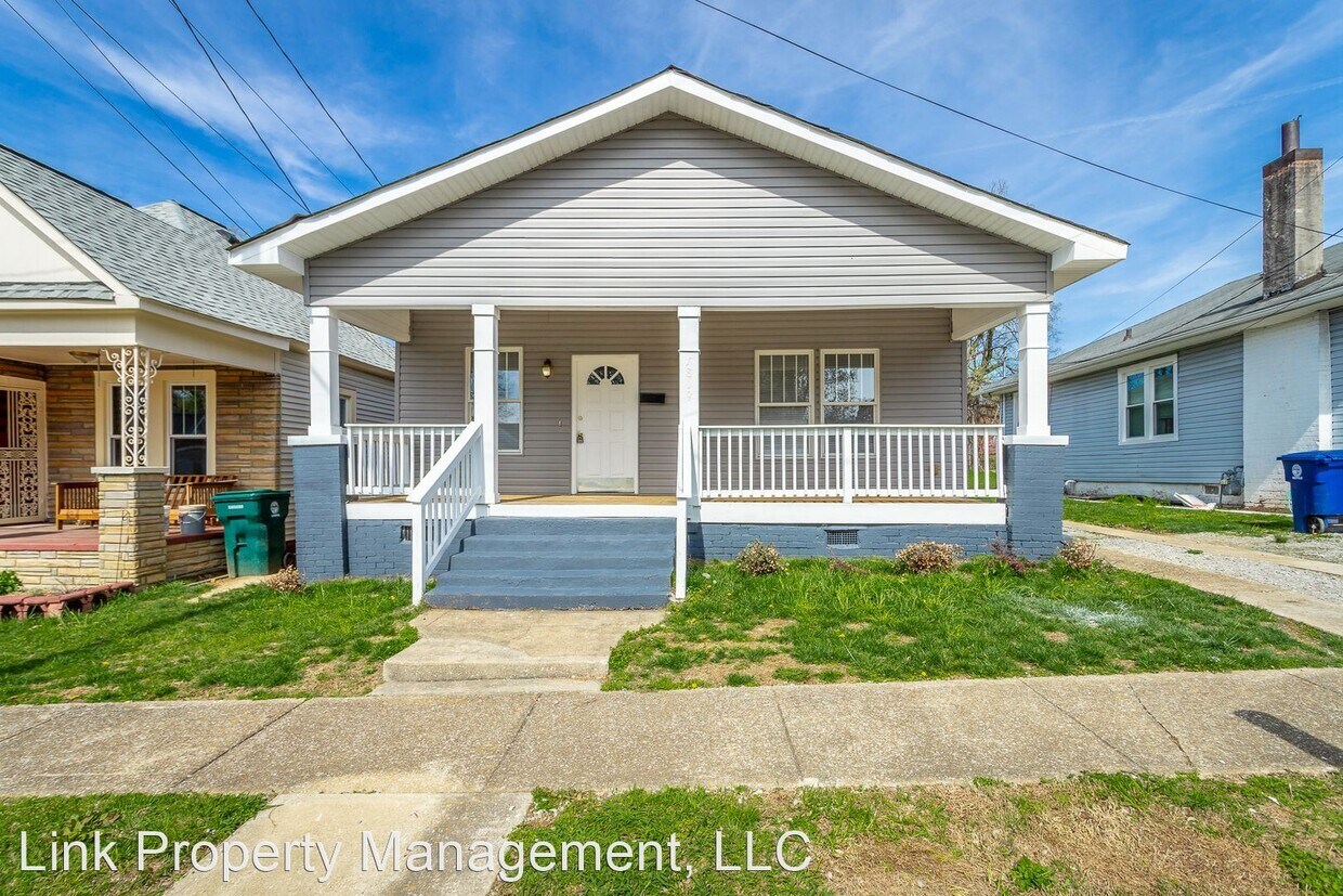Primary Photo - 3 br, 3 bath House - 1819 Oak Street
