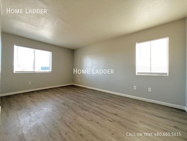 Foto del edificio - 4959 S Park Ave