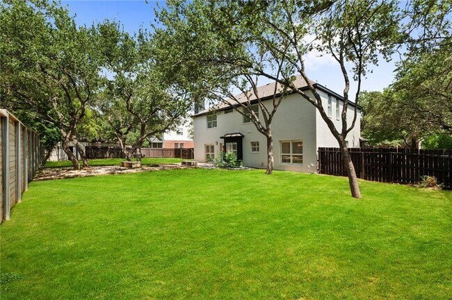 Foto del edificio - 9403 Winchester Rd