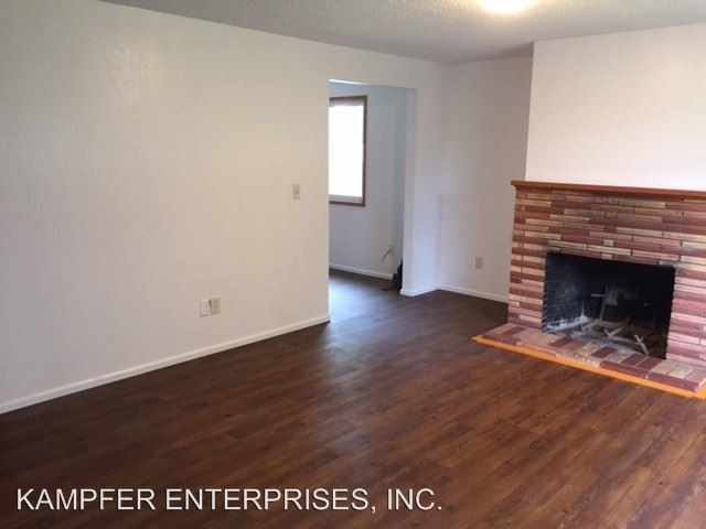 Foto del edificio - 1104-1128 NE North Nebergall Loop