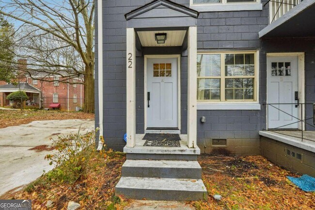 Foto del edificio - 22 Chappell Rd NW