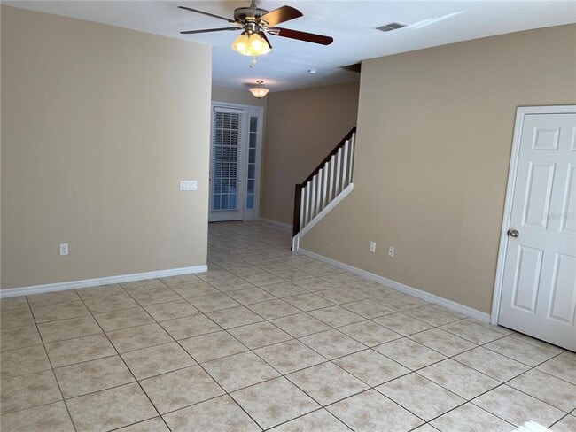 Foto del edificio - 2121 Victoria Glen Dr