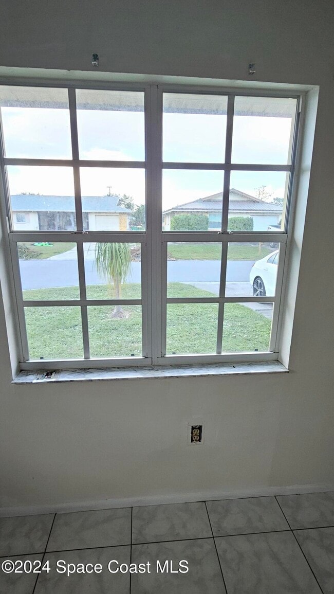 Building Photo - 2545 Via Vittoria Ct