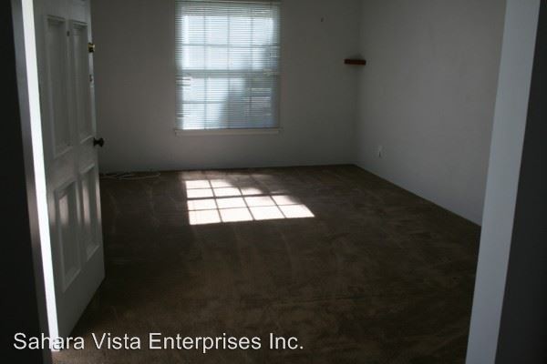 Building Photo - 1 br, 1 bath House - 211 E. Morrison St.
