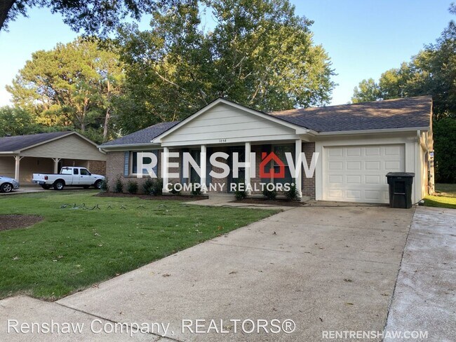Foto del edificio - 3 br, 1.5 bath House - 1058 Greenview Rd