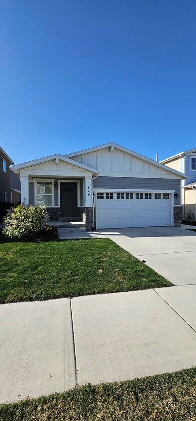 Foto principal - 629 W Life Dr