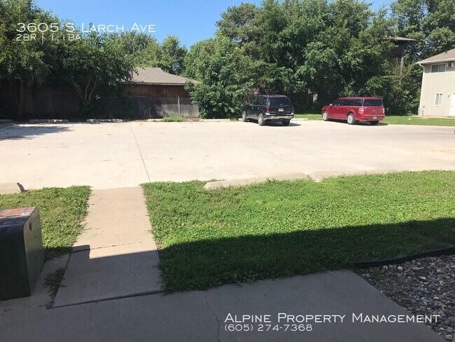 Foto del edificio - 2 Bed/1.5 Bath Townhome For Rent!!