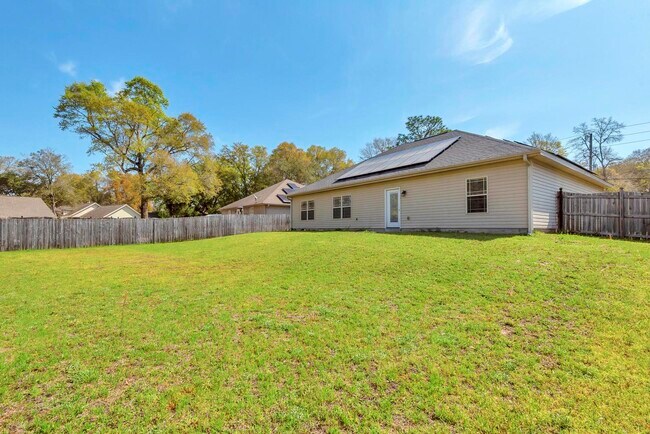 Foto del edificio - 4546 Live Oak Church Rd