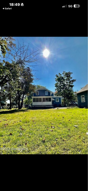 Foto del edificio - 35 Sherman Ave