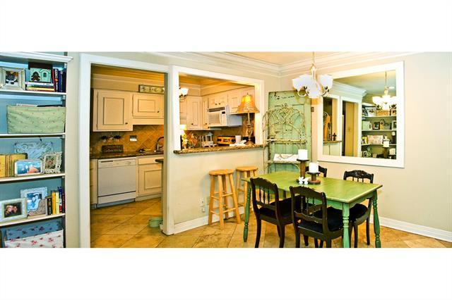 Foto del edificio - 5326 Fleetwood Oaks Ave