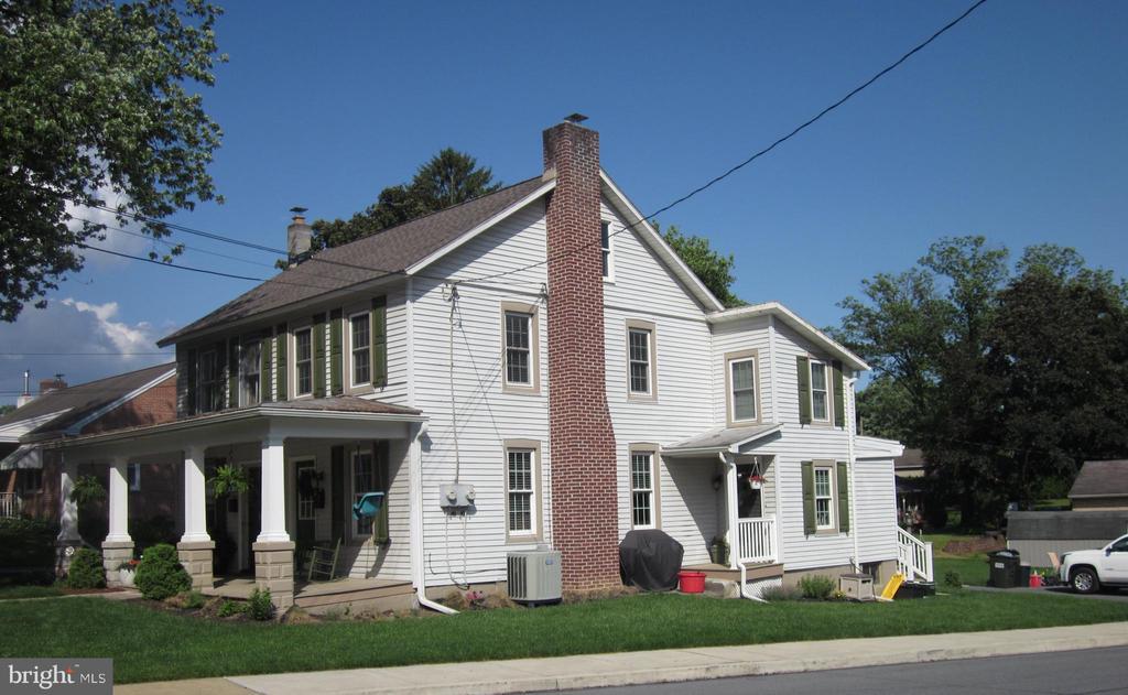 Foto principal - 219 S 9th St