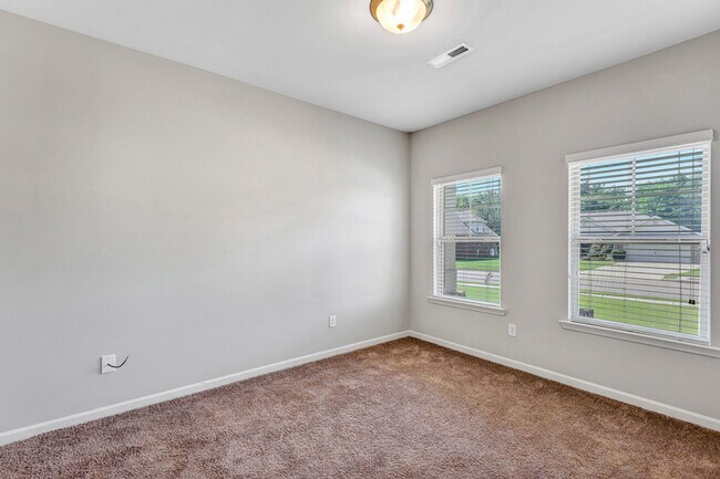 Building Photo - 14426 Water Stream Dr