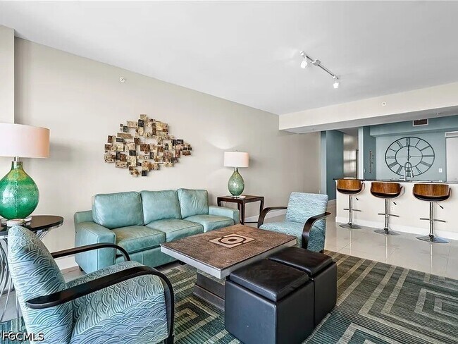 Foto del edificio - 3000 Oasis Grand Blvd
