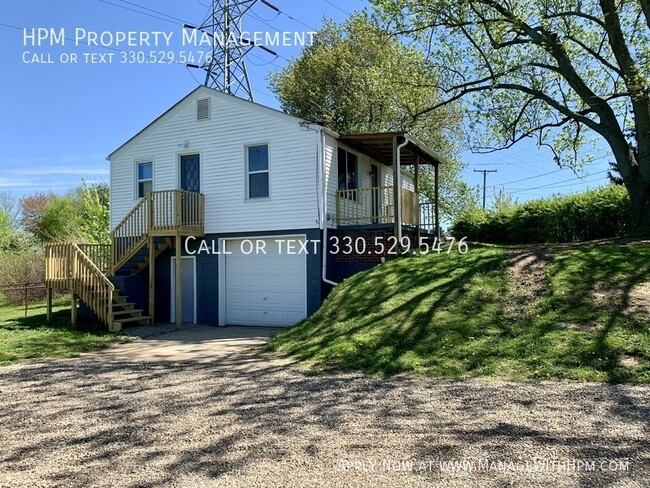 Building Photo - Two Bedroom in Perry Township!
