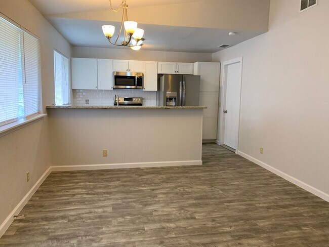 Building Photo - Great Round Rock Home - Available NOW!