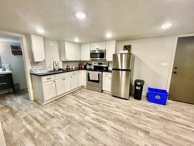 Kitchen - 5306 NE 15th Ave