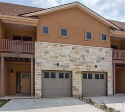 Building Photo - 204 Conservation Dr