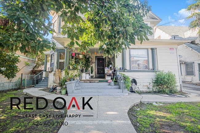 Building Photo - 1423 S Burlington Ave