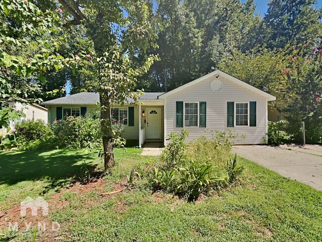 Building Photo - 5825 Crossing King Dr