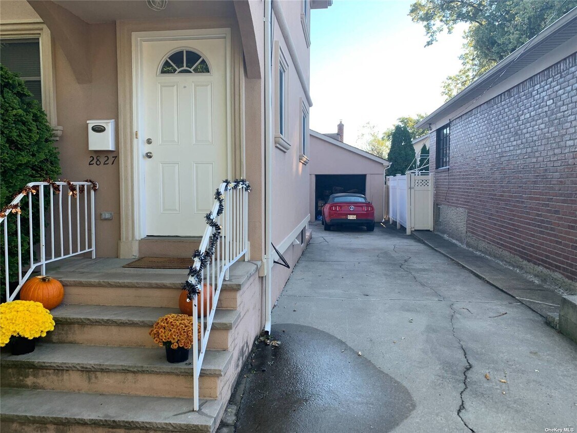 282728210 Pl, Bayside, NY 11360 Townhome Rentals in Bayside NY