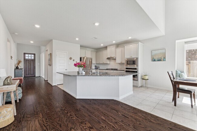 Foto del edificio - 3520 Jasperstone Ln